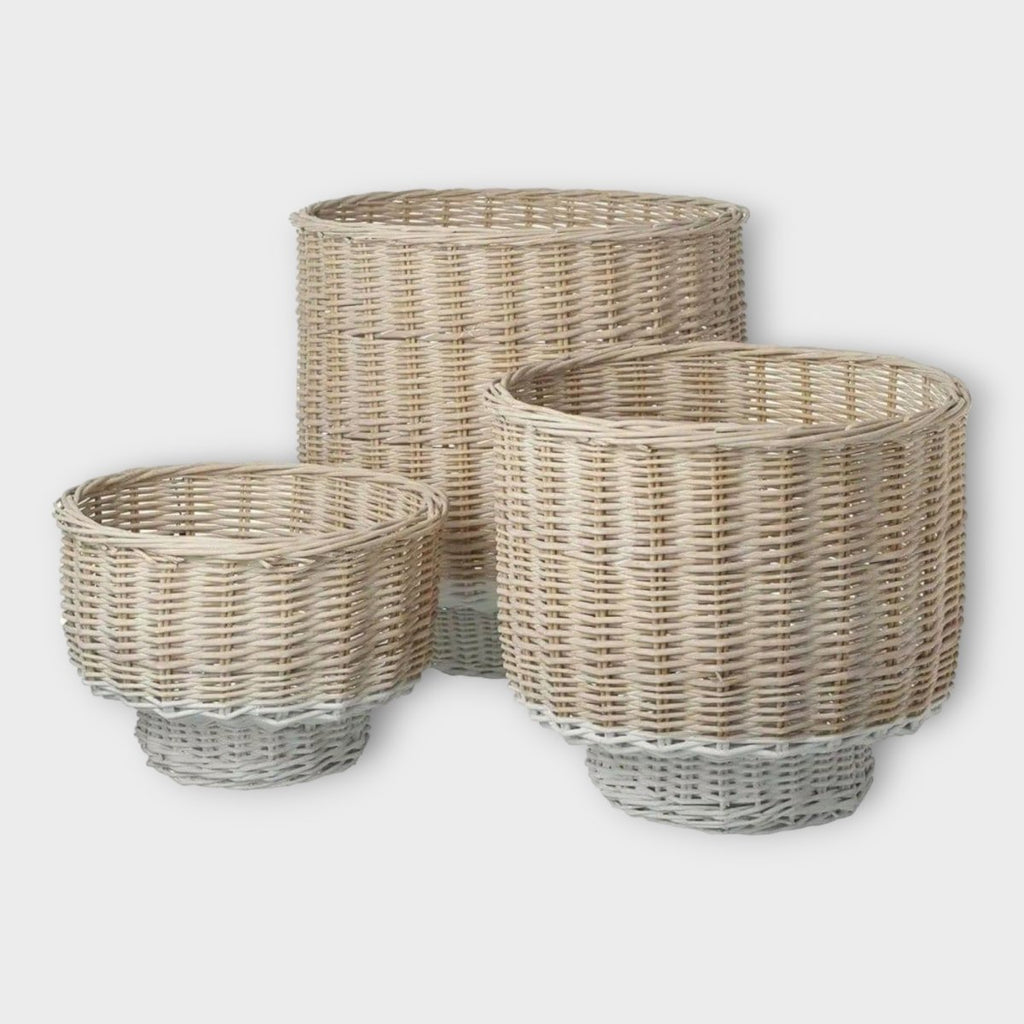 Medium Natural Wicker and Dipped White Basket - Persora